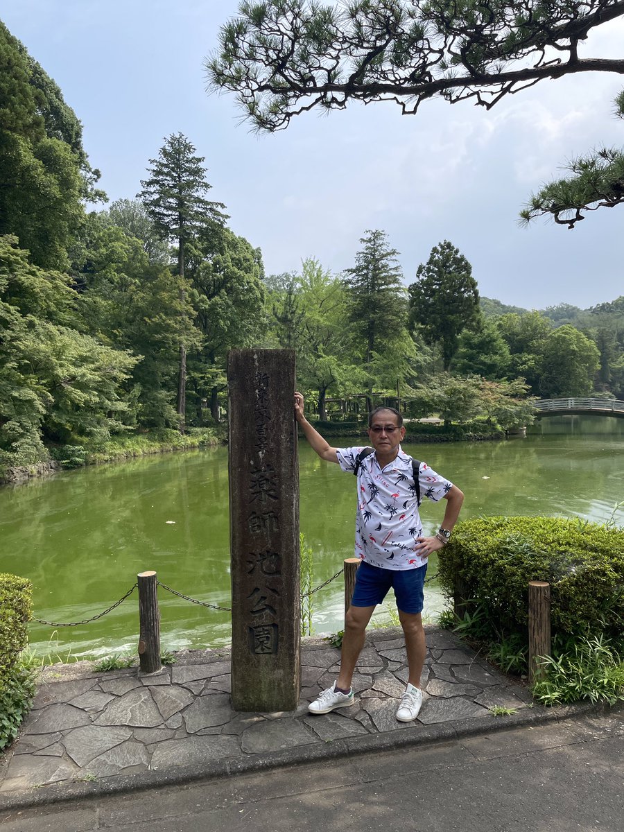 スナックナスケン１８時オープンです
今日のクルーは、マスター　もじ男
台東区は最高気温が３６度と暑い一日でしたが夜はナスケンで楽しみましょう
お店を涼しくしてお待ち致しております
みんなで楽しみましょう
お待ち致しております