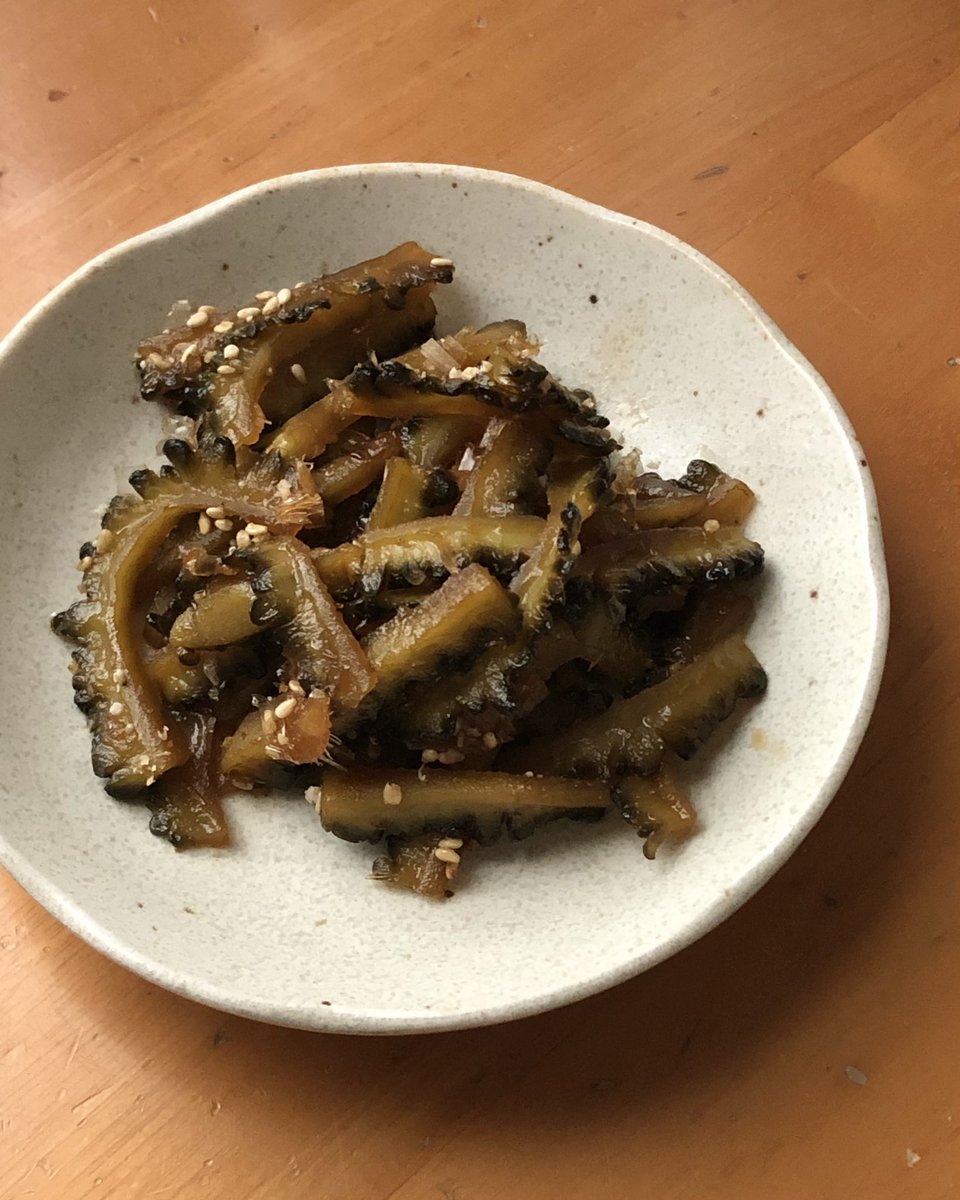 moさんのレシピのゴーヤの佃煮作りました〜(꒪ ॑꒳ ॑꒪)
めっちゃ美味しくできました(ᵒ͈̑ڡᵒ͈̑ )
お弁当にも入れますね〜♪
美味しいレシピありがとうございます🥰
なくなったらまた作ります( ᐛ )و