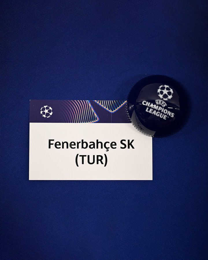 Fenerbahçe, akşam saat 21.00’e kadar Feyenoord maçları için listeden iki oyuncu çıkarıp, iki oyuncu ekleyebilir.