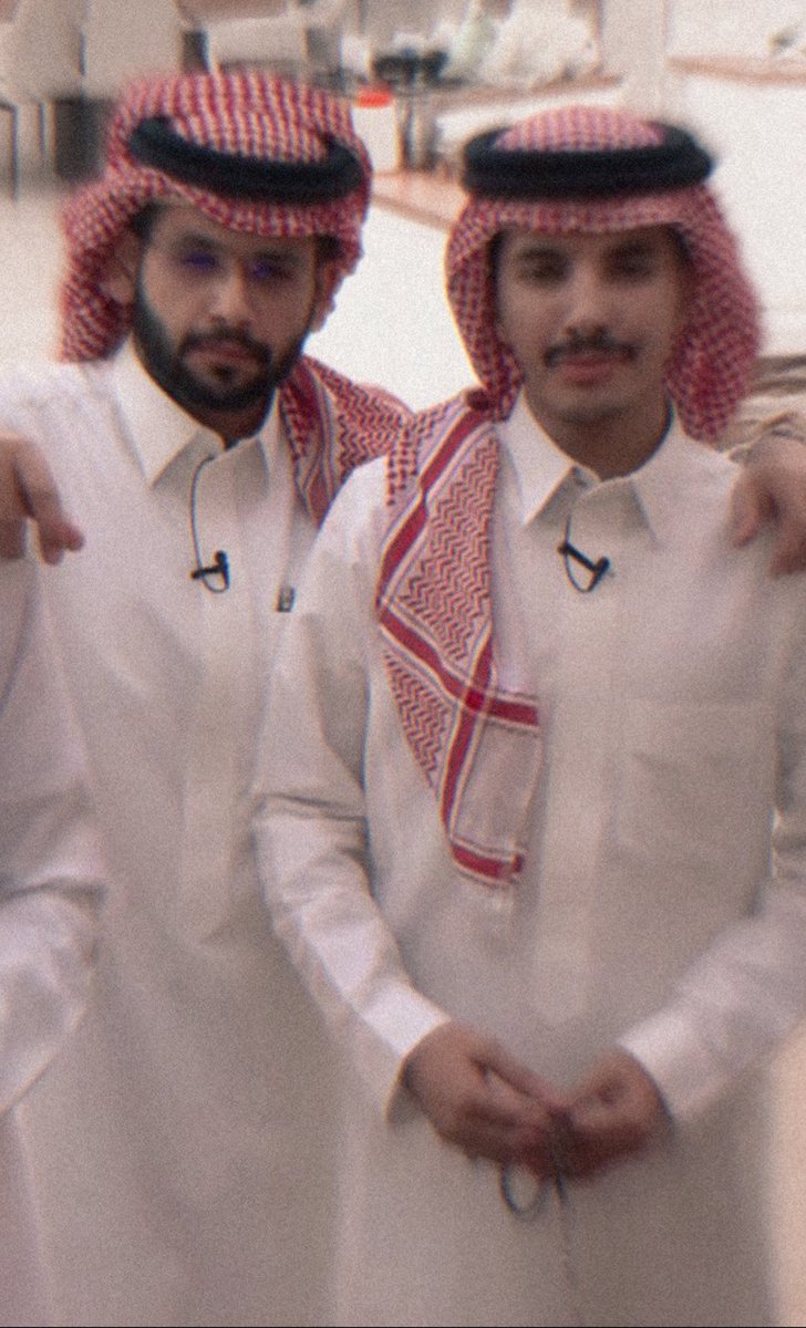 الصاحب اللي منزله داخل العين
هو الخوي وقت السعه والضوايق 🤍🤍
#دخيل_الله_الحارثي
#عصام_القرني
#كاريزما26