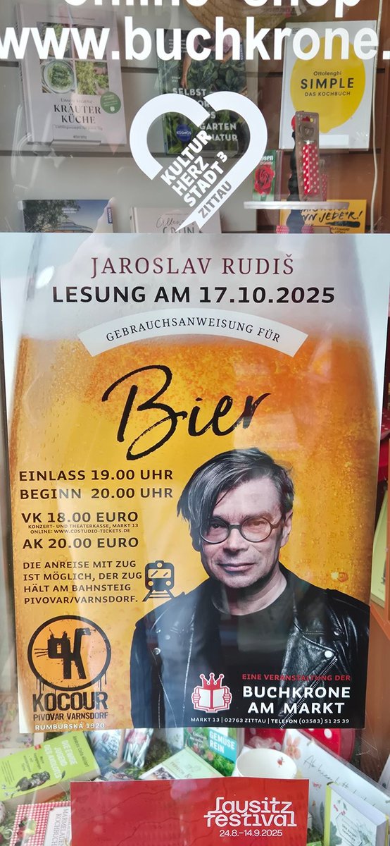 #Bierzeit kaum läuft man durch Zittau und wer läuft einem über den Weg <a href="/jaroslavrudis/">Jaroslav Rudiš</a>