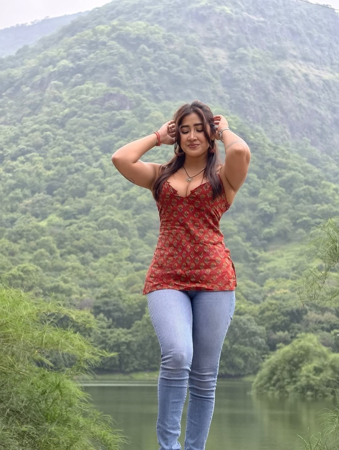 Gxk6n0ybYAAIn8f?format=jpg&name=large