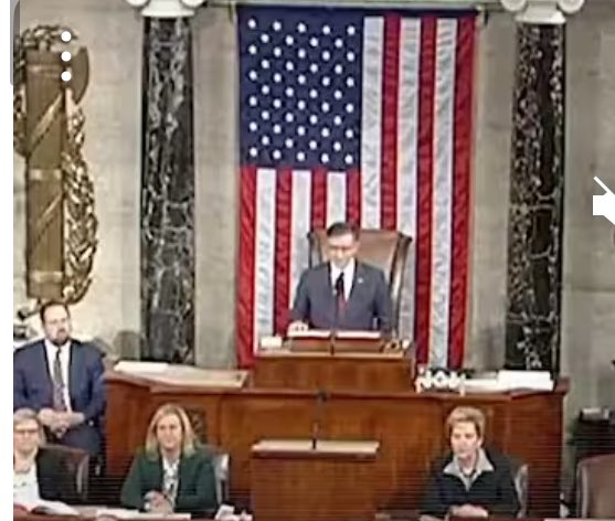 الضفة الغربية حق لإسرائيل"

مجلس النواب الأمريكي 

يستشهد بـ"الكتاب المقدس"
أطلق رئيس مجلس النواب الأمريكي مايك جونسون تصريحا خطيرا بخصوص إسرائيل والضفة الغربية لنهر الأردن.
￼

وقال جونسون، وفقا لما نقلته الصحيفة الإسرائيلية "تايمز أوف إسرائيل"، إن الولايات المتحدة تعترف بالحق