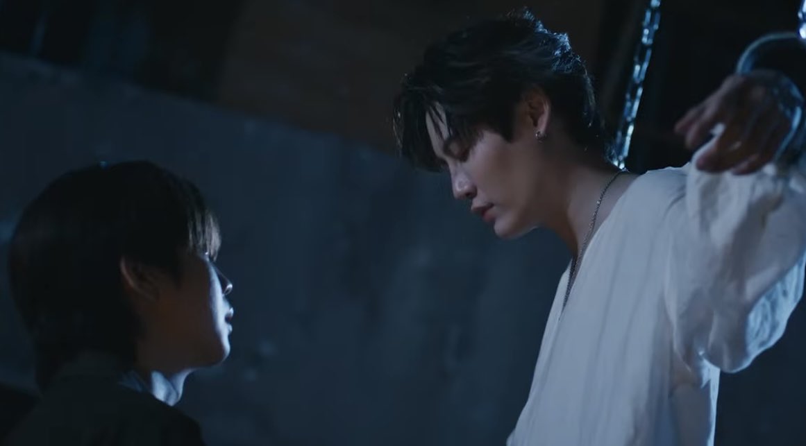 bb0un's tweet image. ตลอด 3 ปีที่ผ่านมาไม่คิดด้วยซ้ำว่าเราจะได้ถ่ายทำกันจนเสร็จอุปสรรคมันเยอะมากๆเลย ถ่ายไพรอทกันก็หลายครั้งเลื่อนถ่ายกันหลายรอบมาก ไม่รู้เลยว่าหลังจากนี้จะเป็นยังไงทุกคนจะชอบมั้ย จะคุ้มค่ากับที่ทุกคนรอมาตลอด 3 ปีรึเปล่า แต่พวกเราตั้งใจกันมากๆเลย…