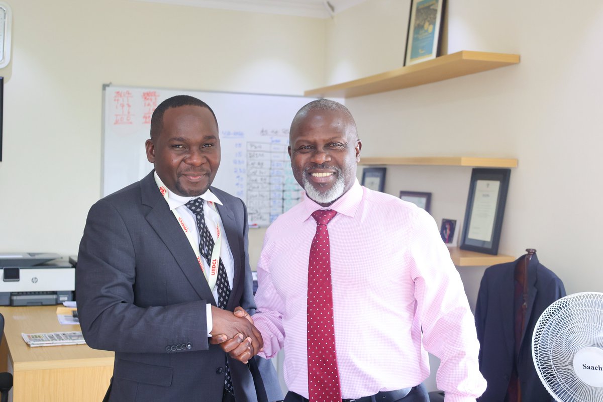 UEDCLTD's tweet image. Following our morning talk show at @CapitalFMUganda, we made a courtesy call to @Peter_Mungoma, CEO of Capital and Beat FM. 

He applauded our progress just 100+ days after #TheBigSwitch and acknowledged our commitment to the mandate. We look forward to strengthening our…
