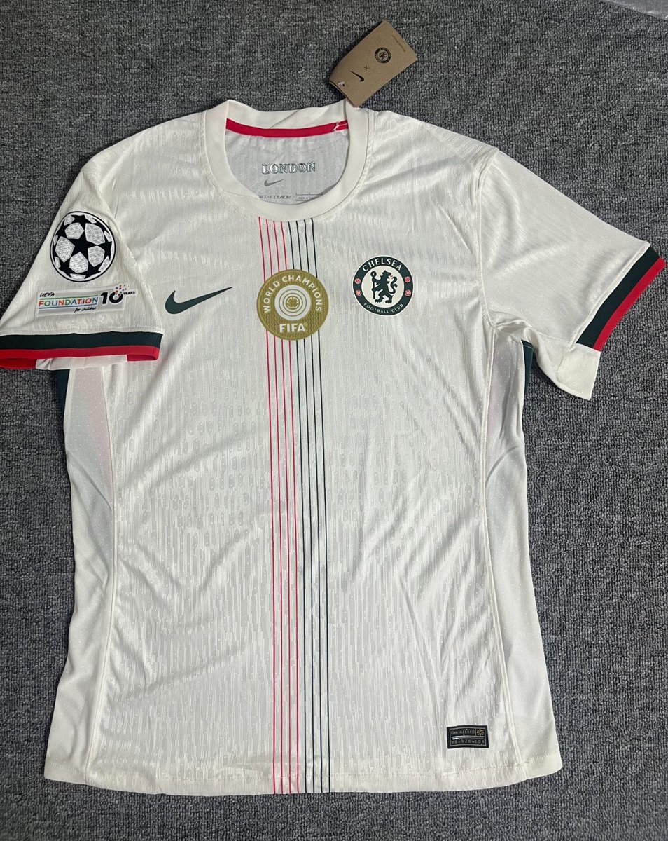 As the season goes on, I would be randomly asking Grok to pick my most active followers for a Chelsea shirt. Follow, turn my post notification on, engage and you have a chance 💪