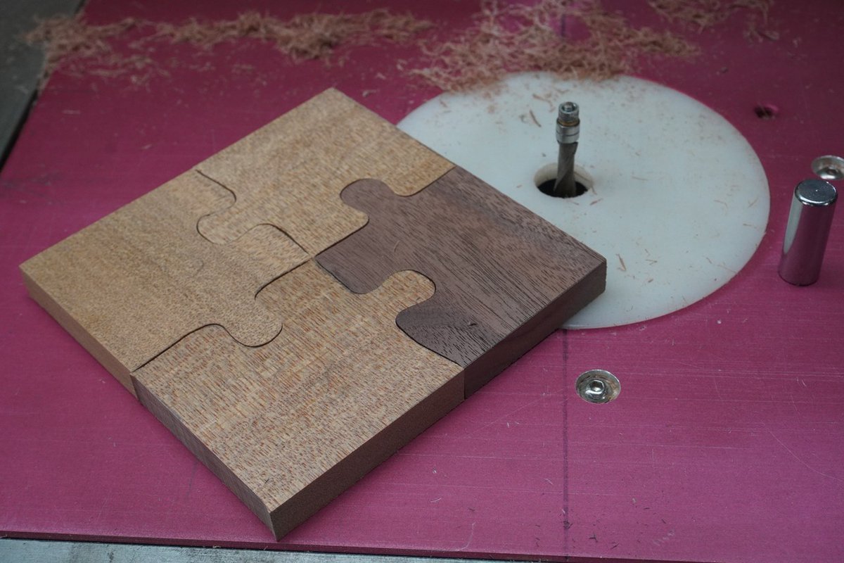 bitmotrouterbit's tweet image. ＢＴＭＴルータービット「B24-11 刃径6mmスパイラル・フラッシュトリムビット（アップカット） 6mm軸」
でテンプレートにそって切削、
シャープな輪郭に！

使用したビットは…
btmt.jp/SHOP/B24-11.ht…