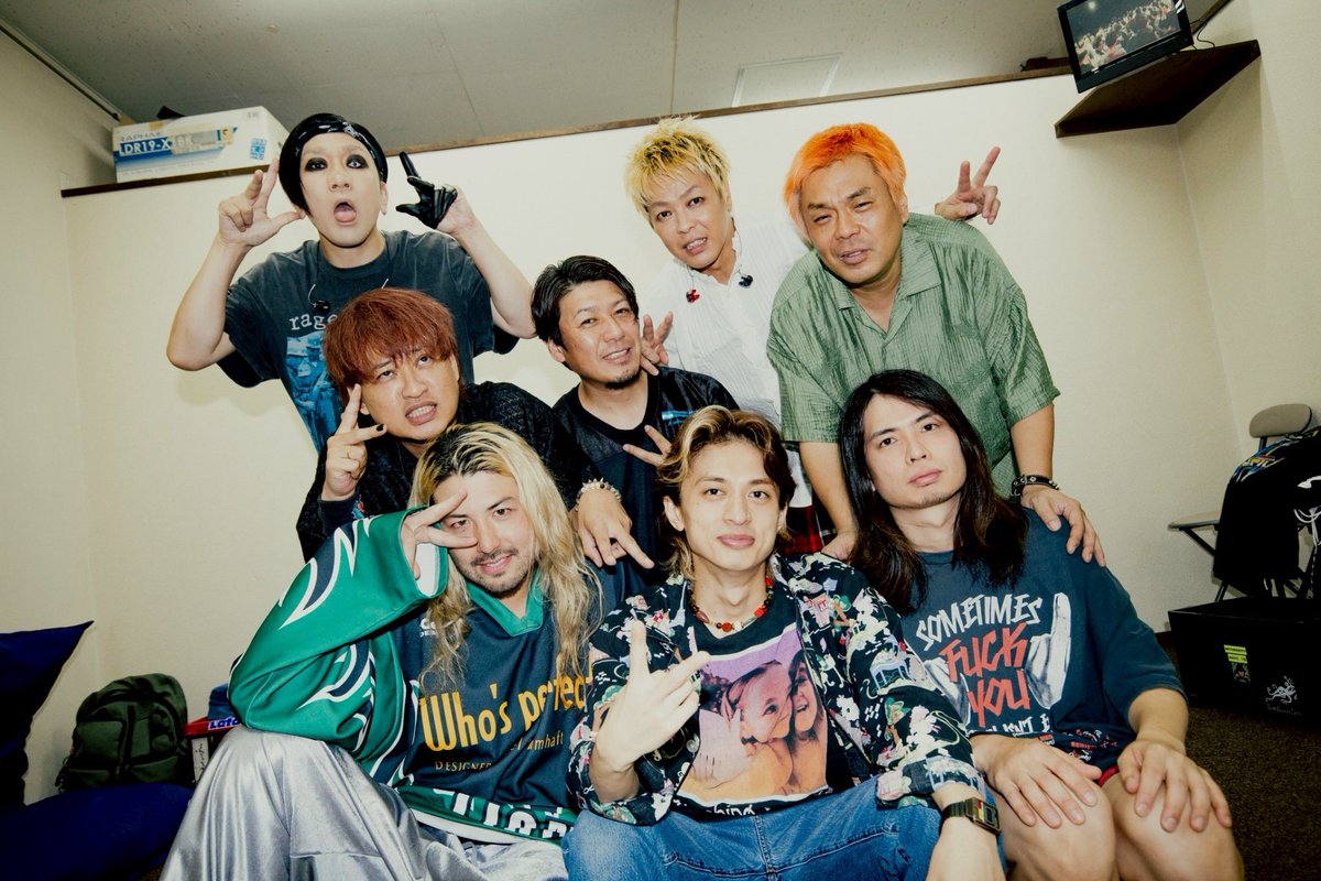 8/4  ROTTENGRAFFTY

わびさびTOUR
HEAVEN'S ROCK宇都宮VJ-2
W / w.o.d.

今ツアー初クラスの灼熱酸欠地獄。
そして
圧倒的にドライブしまくるグルーヴ！
とにかくかっこいいw.o.d. 
ありがとうございました😊

photo <a href="/kawado_photo/">かわどう(Tabata Daiki)</a>