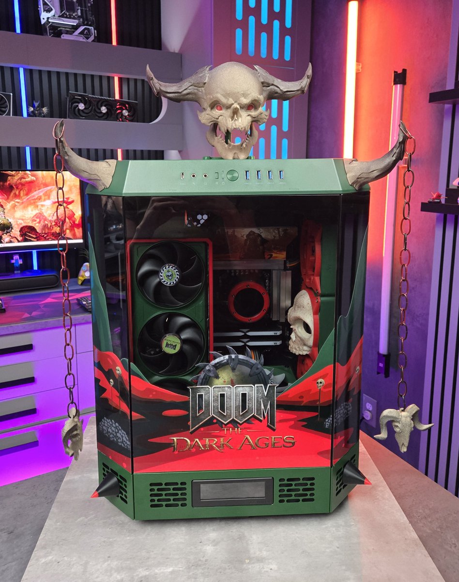 brittnaynay3's tweet image. Unedited pics of the pc! Just so you can see how it really looks! Goodluck everyone ❤️