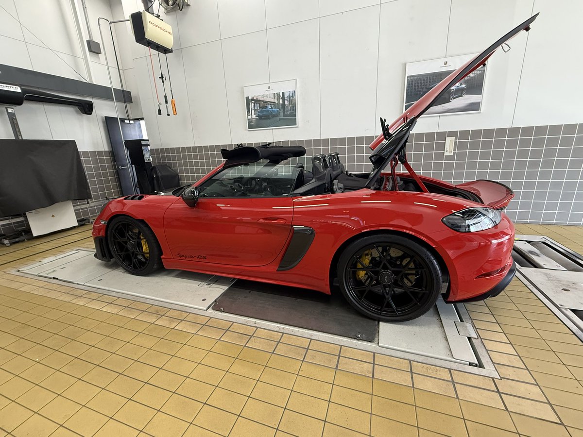 polish991's tweet image. 昨日オイル交換行ってきました。

#Porsche
#SpyderRS
#オイル交換