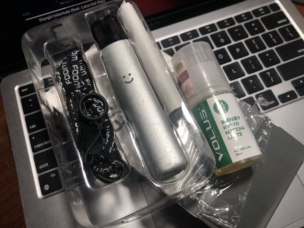 Gothvs's tweet image. wts foom x weird genius wg fullset, ct baru ganti, free liq volus matcha latte, masih ada landyard blm pernah dipakai, charger juga masih ada dan blm pernah dipakai jg. lokasi salatiga vape pod #zonauang #zonabeli #zonajual