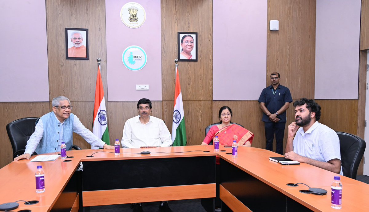 Visited IISER Tirupati and had enriching interactions with its esteemed faculty.
Discussions underscored the power of research and innovation in shaping India’s future.
Appreciated the gracious welcome and admired the institute’s unwavering pursuit of excellence.
The institution