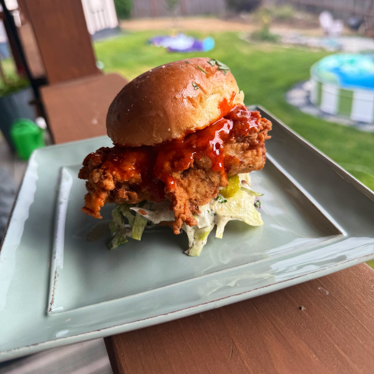 Paying my food tax because I haven’t posted in a minuuute

Sweet Buffalo Chicken Slider 🤌