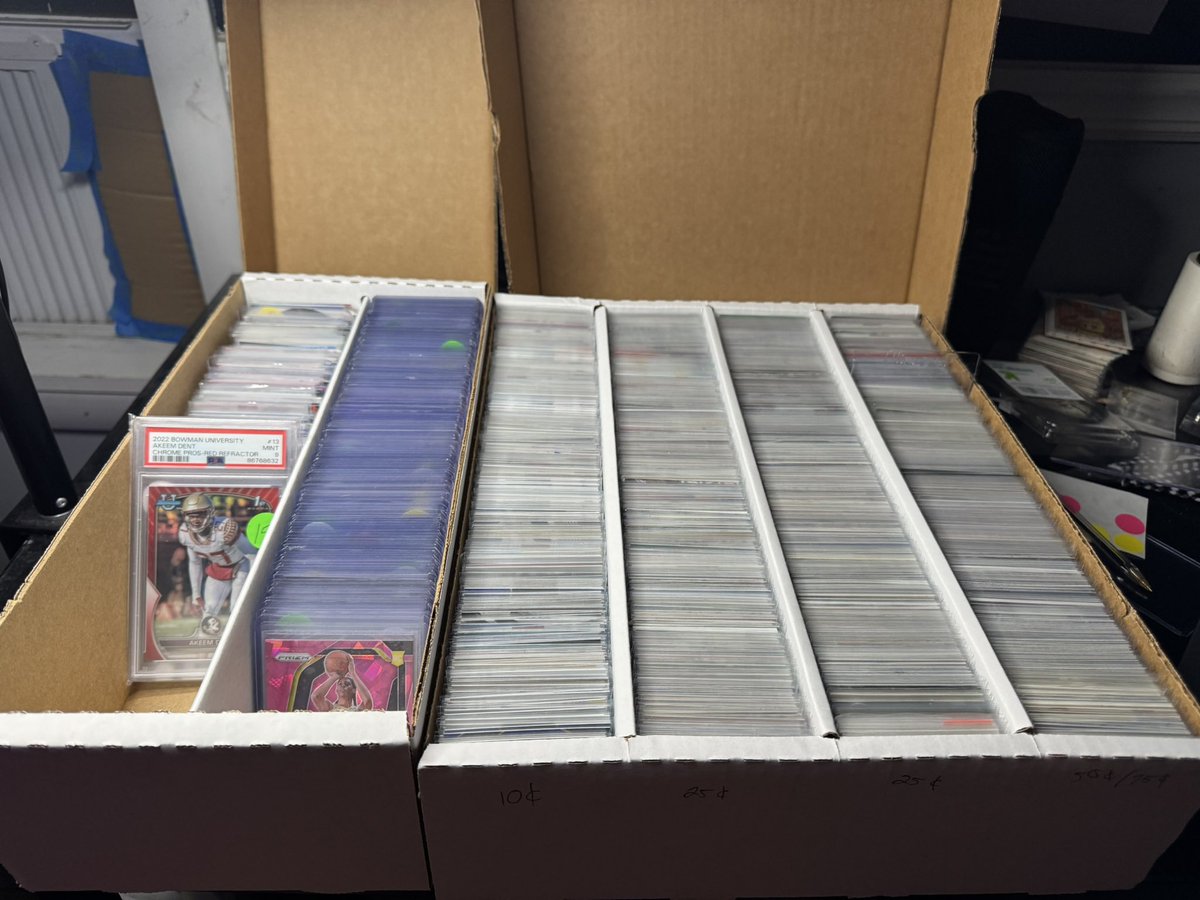 Just finished sorting all the cards, pricing and throwing stickers on them! Now we wait until Thursday night then y’all can score some SWEET deals and make some stacks. This is gonna be EPIC ‼️

#XNat25
