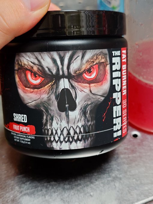 本日はフルーツパンチ味の魔剤で優勝していく、これも結構美味い 