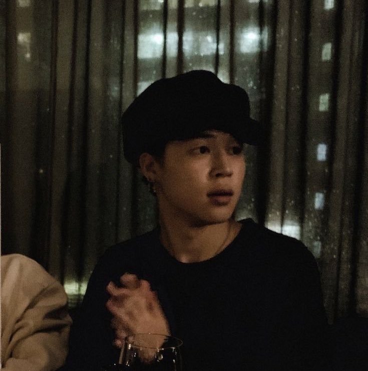 hobi never failed to give us the boyfriend material pictures of jimin we need