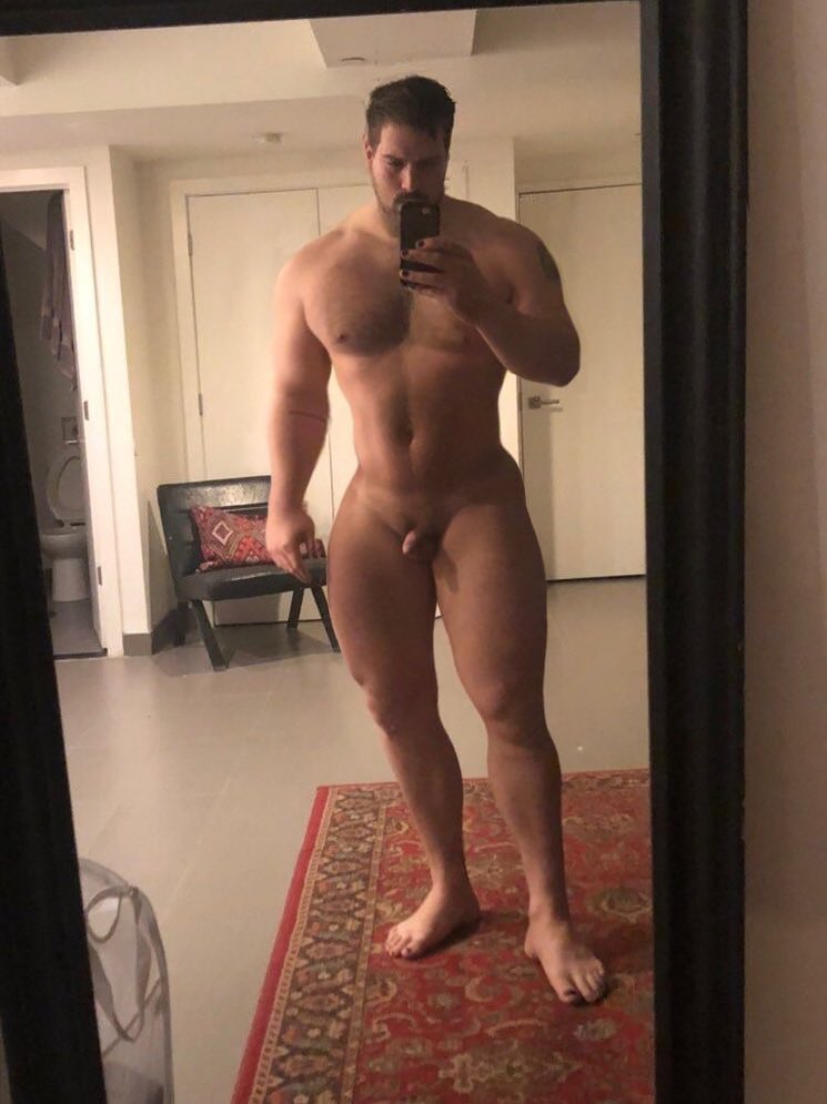 Mancmanninman tweet media