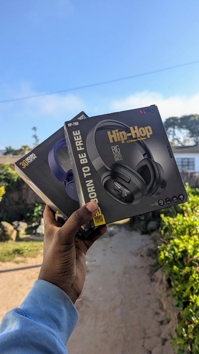 Pemphs1's tweet photo. 🚨NEW STOCK🚨

UBON HEADPHONES 

Big Daddy bass 
40 hours playtime 
Soft cushions 
Ultra light weight 
HD sound quality 

MK70,000 only (Free Delivery Within Blantyre) https://t.co/oPnLChoC9I