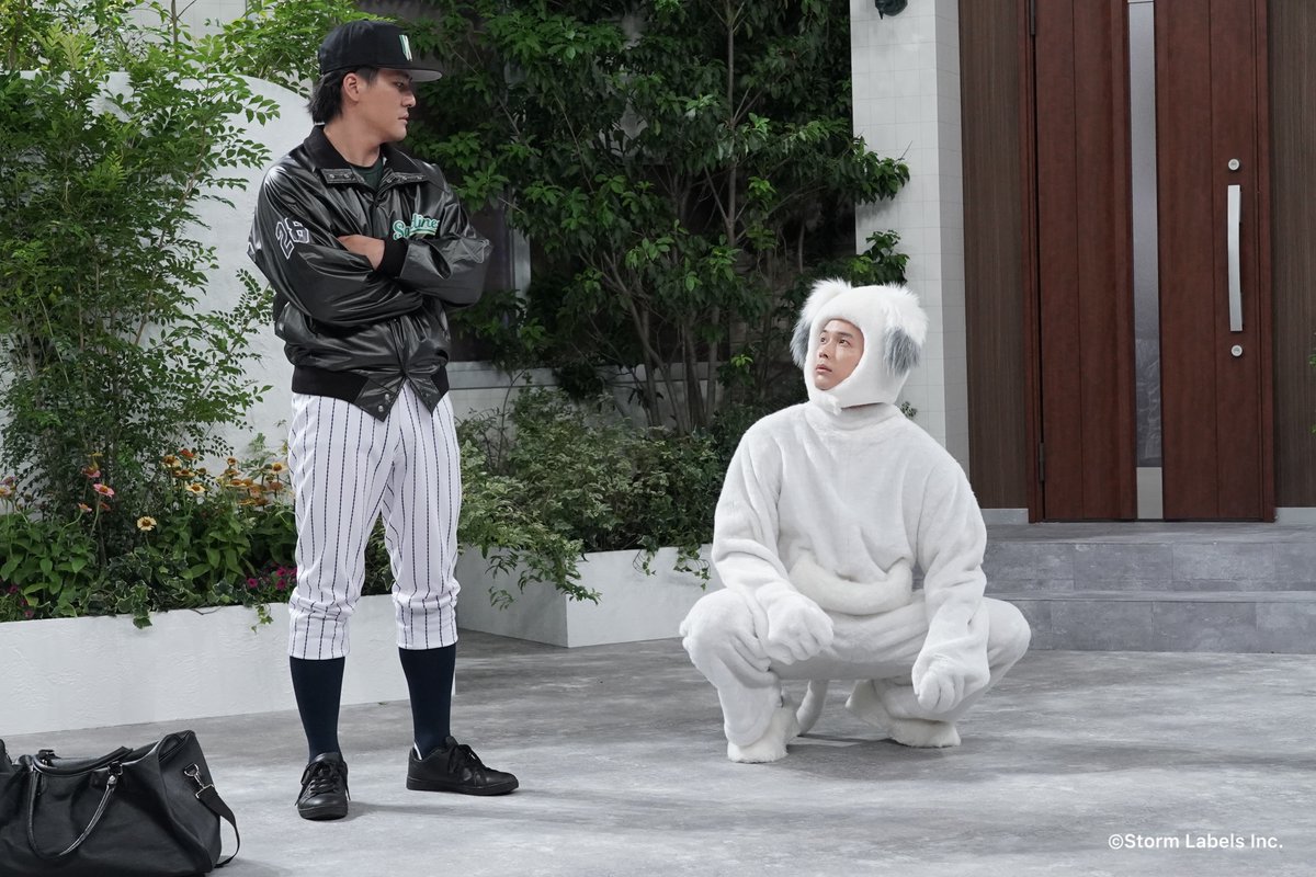 📺 #ワロタ！のコントちょい見せ【#3】
￣￣￣￣￣￣￣￣￣￣￣￣￣￣￣￣￣￣￣
3打席連続HRの奇跡から数日後…
ヤマザキの自宅前には、またもやマツピンの姿が。
自分のためにHRを打ってくれたと思っているマツピンは荷物をまとめてやってきて…🧳

🐶「🥺🥺🥺」

番組の視聴はこちらから