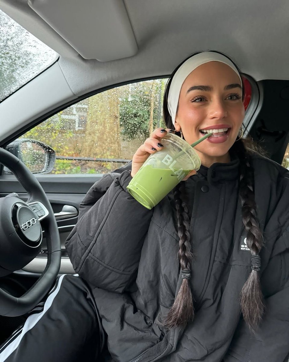 Diorgirlx's tweet photo. hey, i love love MATCHA https://t.co/N56dy0GKVd