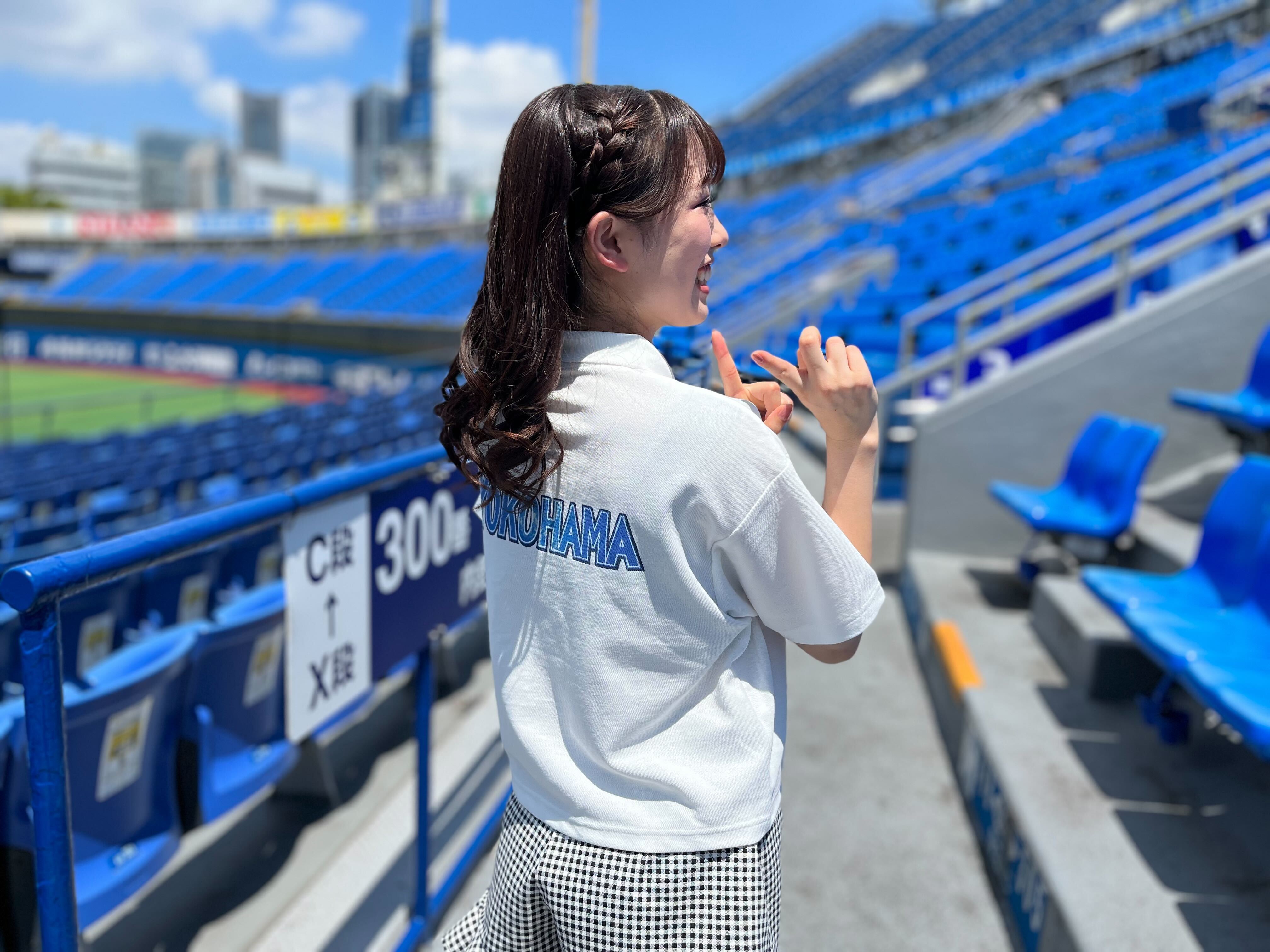 【ほぼ未使用】横浜DeNAベイスターズ　プロモデル　プラクティスフーディ 80日間前後お届け】オーダーハイクオリティーレプリカ
