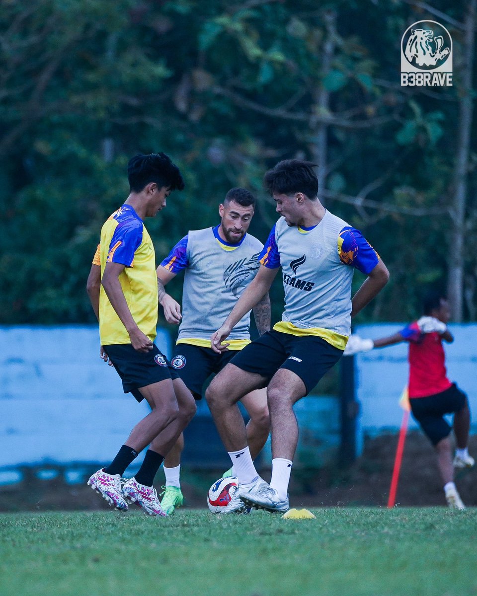 Menghitung hari! 🦁🏃‍♂️‍➡️⚽️

#AremaFC #Aremania #SalamSatuJiwa 
#BersinergiDalamSatuJiwa #BRISuperLeague202526
#B38RAVE