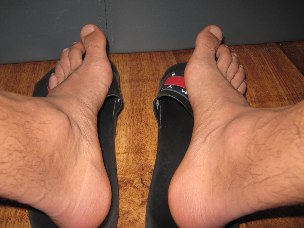 MasterGodAdam's tweet image. How many of u foot freaks have jerked off to my feet 😂