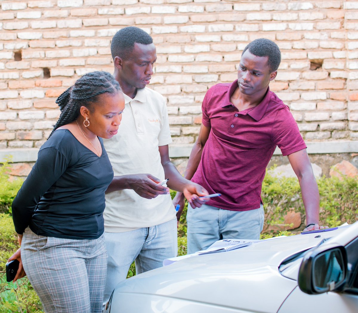 WGYB_NGO's tweet photo. Imagine if young minds were given the tools to lead, the space to grow, and the courage to dream big! That’s exactly what’s happening in the #NyoboraSummerProgram – Cohort I. Here, passionate and diverse youth are coming together to learn, collaborate, and lead with purpose.
Participants are building essential life skills—starting with self-awareness, empathy, mental health, and emotional intelligence—arming themselves to lead with confidence and compassion.
They're sharpening their critical thinking and problem-solving skills through real-world analysis, creative exercises, and decision-making games, discovering how to tackle community challenges with innovative solutions.
Through engaging communication and public speaking sessions, they’re realizing the power of their voices—writing, speaking, and pitching ideas with clarity and impact.
In today’s digital age, they’re also gaining important digital literacy, online safety, and effective communication skills.
Beyond that, they’re exploring entrepreneurship and financial literacy, learning how to generate great business ideas, understand markets, and manage resources wisely.
What makes #Nyobora special is its practical, hands-on approach. Participants are not only just learning—they are applying their knowledge through projects, testing ideas, receiving feedback, and creating impactful presentations.
The program will conclude with a Grand Finale, where top initiatives will be celebrated and awarded. More importantly, every participant will leave feeling empowered, with new tools, confidence, and a sense of purpose to make a real difference in their communities.
This isn’t just a summer program; it’s a springboard for leadership, innovation, and positive change.
#ThisIsNyobora
#YouthLeadership
#TransformativeLearning