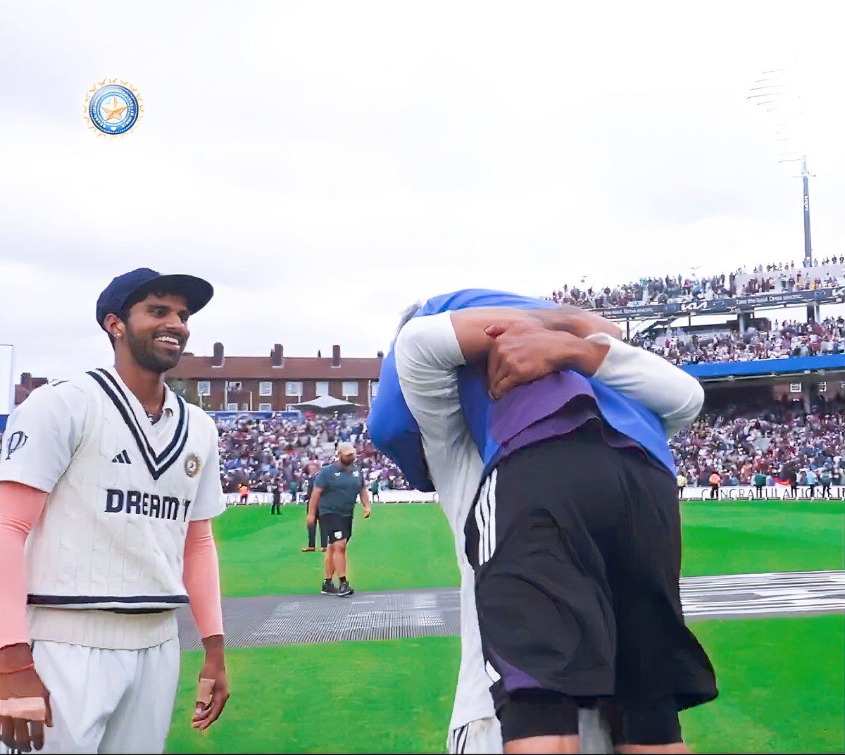 offpacedelivery's tweet image. When Gautam Gambhir became head coach of India , I didn’t think there would be such a good bond between Gambhir and Ravindra Jadeja. ❤️
#ENGvIND
#ENGvINDTest