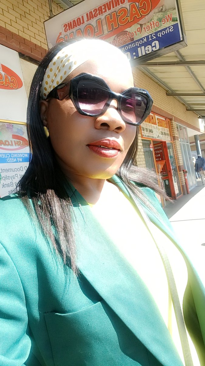 💛💚🤍🖤 #ChooseDayTuesday