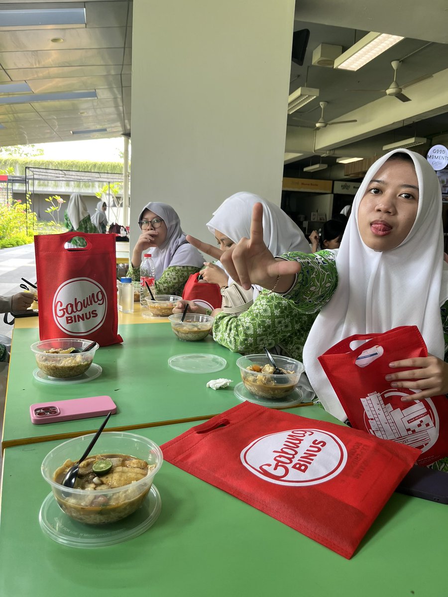 bismillahhfkui's tweet image. a day as #binusian 💥