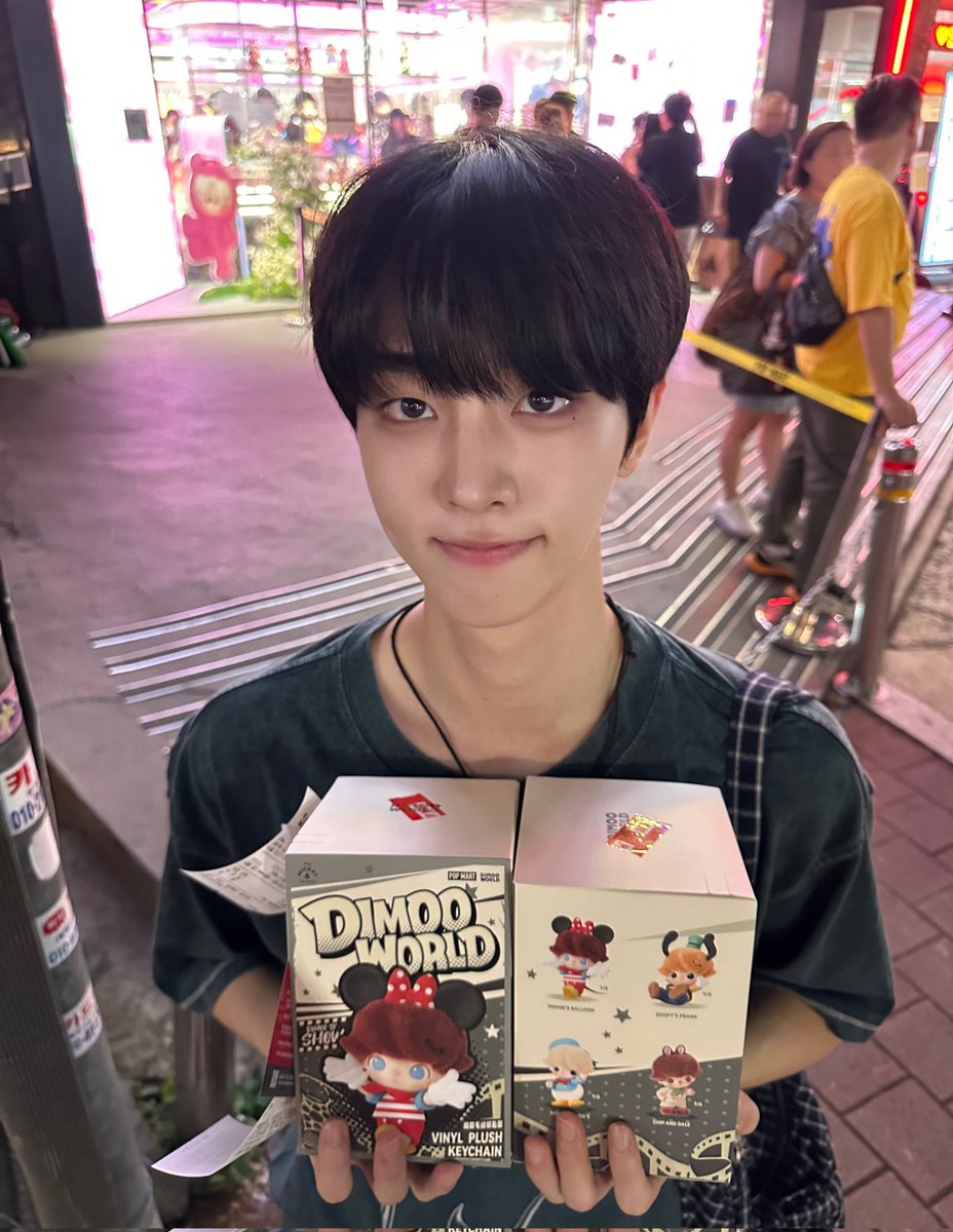 tastehyeop's tweet photo. 250805 위버스
오늘도 화이팅!

#이협 #드리핀 https://t.co/9kc2m6HMA2