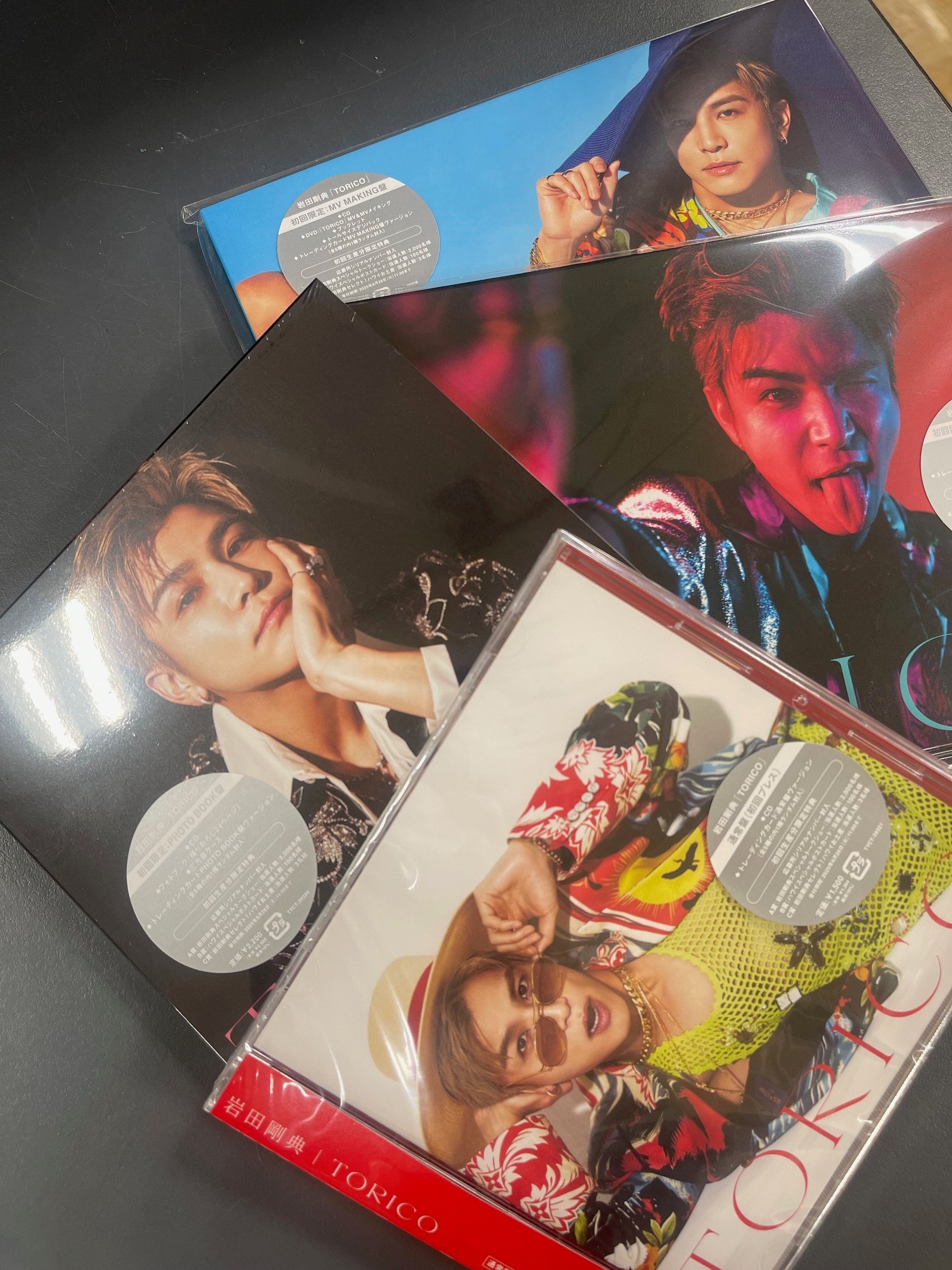 D.O.L DOL タワレコ特典 ポスター CD付き ILLIT 日本ファーストシングル『時よ止まれ』9月3日発売