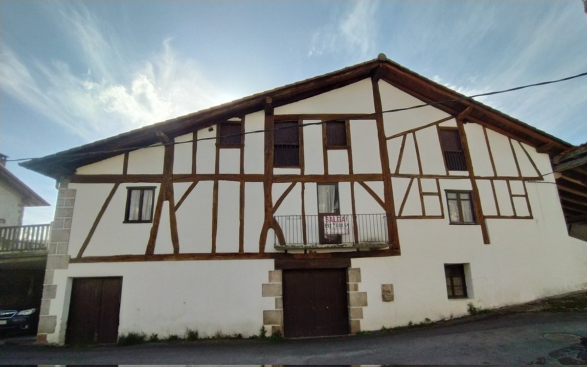 Gipuzkoa, Berastegi
" Sabilla haundina"