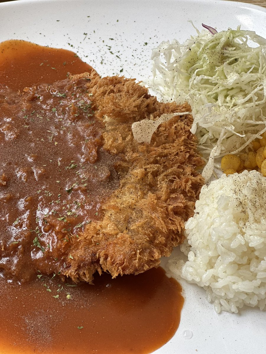 돈까스에 후추 뿌리는거 맞죠??

점심 다들 맛있게 드셨나요??