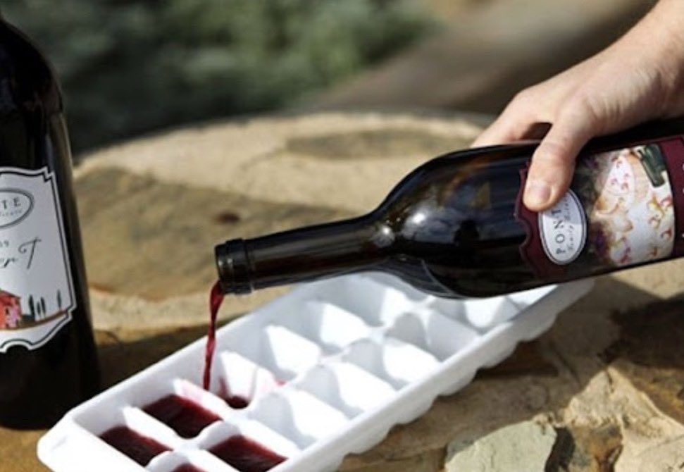 On se prépare activement à l’arrivée de la canicule en Espagne !
🌡️Une longue vague de chaleur s’installe dans la durée en #Espagne. Ce lundi, la température dépasse déjà 40°C dans le sud du pays. On attend jusqu’à 45°C en milieu de semaine