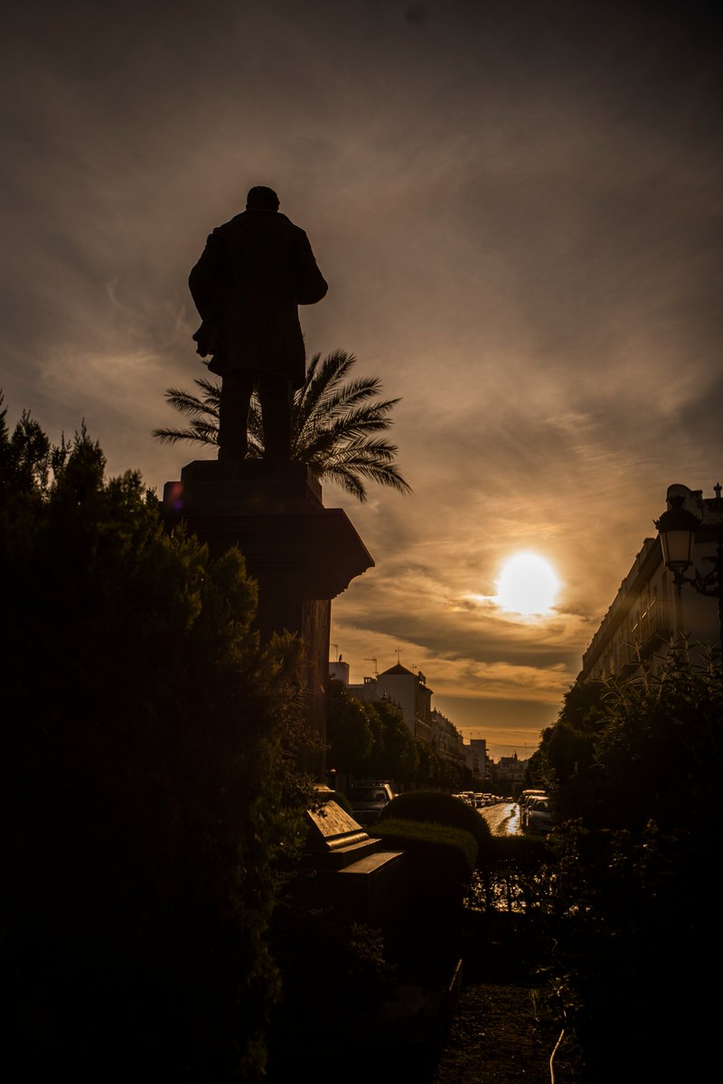 VERANEA EN UTRERA
ATARDECERES EN EL CASTILLO
12 y 14 de agosto. 20:45  
Nº Plazas: 25   Precio: GRATUITO
Reservas: turismo@utrera.org
NOCHES DE PALACIO
“TODOS LOS CAMINOS LLEGAN A CONSOLACIÓN DE UTRERA” .
Jueves 28 de agosto.
20,00h.
 Hotel Palacio San Fernando:954861354