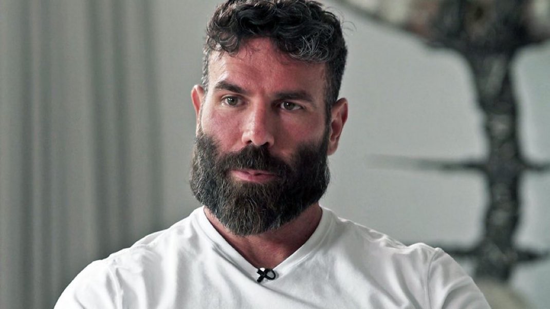 🇺🇸 American patriot, Dan Bilzerian:

“To hell with both Trump and Israel.” 🔥