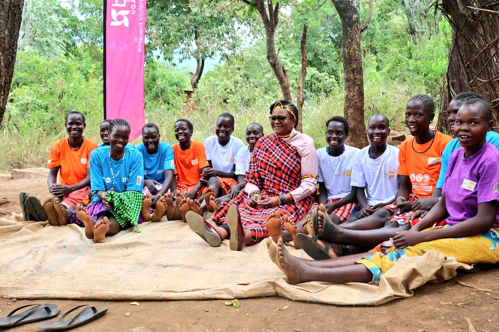 UNFPA Uganda (@unfpauganda) on Twitter photo A safe space for the girls to share their experiences on FGM, GBV, and child marriage; and how they are championing support for their peers.
#UNFPA Country Representative, <a href="/GiftMalunga3/">Gift Malunga</a>, engaging with adolescent girls of the Kakingol Anti-FGM ELA Club in Moroto District. A safe space for the girls to share their experiences on FGM, GBV, and child marriage; and how they are championing support for their peers.
#UNFPA Country Representative, <a href="/GiftMalunga3/">Gift Malunga</a>, engaging with adolescent girls of the Kakingol Anti-FGM ELA Club in Moroto District.