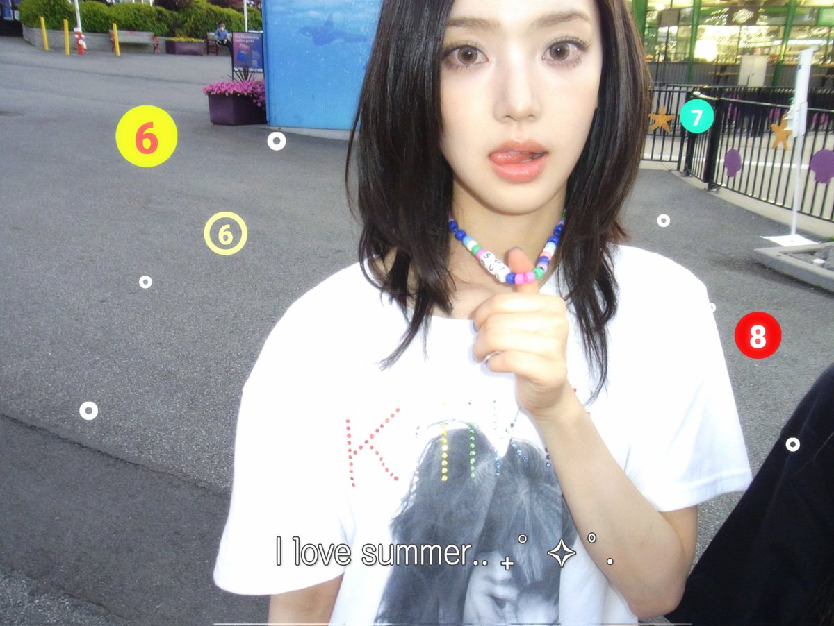 leesolune's tweet image. ㅤㅤㅤ
     ˖   ⏱️   ࣪   kiiikiii.kr    🛺    ִ  ͡꒱    summer     ⊹
hanging out with your best friends, wear matching shirts and accessories to add some flair. spend an exciting day at fun places, and don’t forget to grab a refreshing slushie along the way! 🏠 
ㅤ