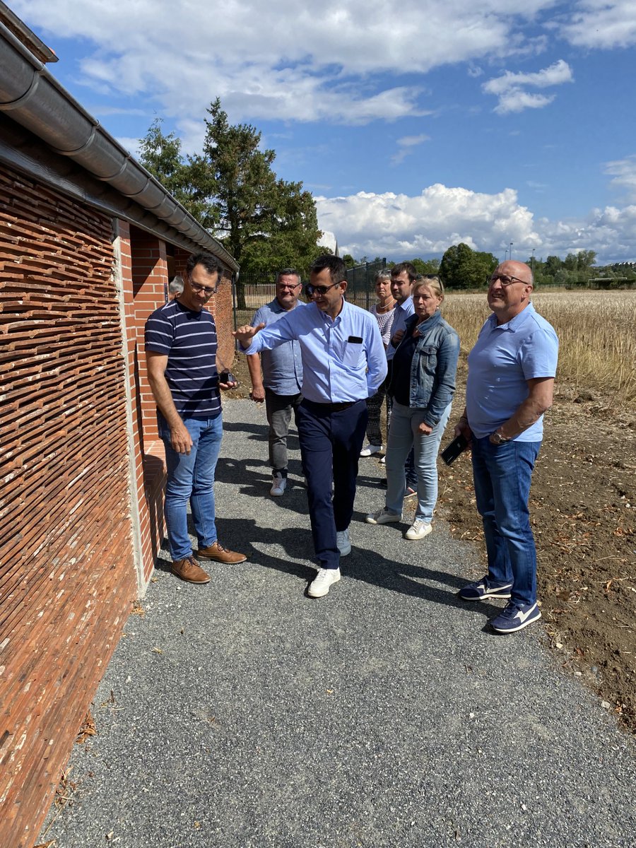 #tourisme Découvrez l'#allierbourbonnais
Pour vos vacances en Allier-Bourbonnais, découvrez Le Domaine de L’horloge - 3 gîtes tout confort dont un accessible aux personnes en mobilité réduite, en plein cœur de la nature et de la Base Nautique Saint Germain des Fossés