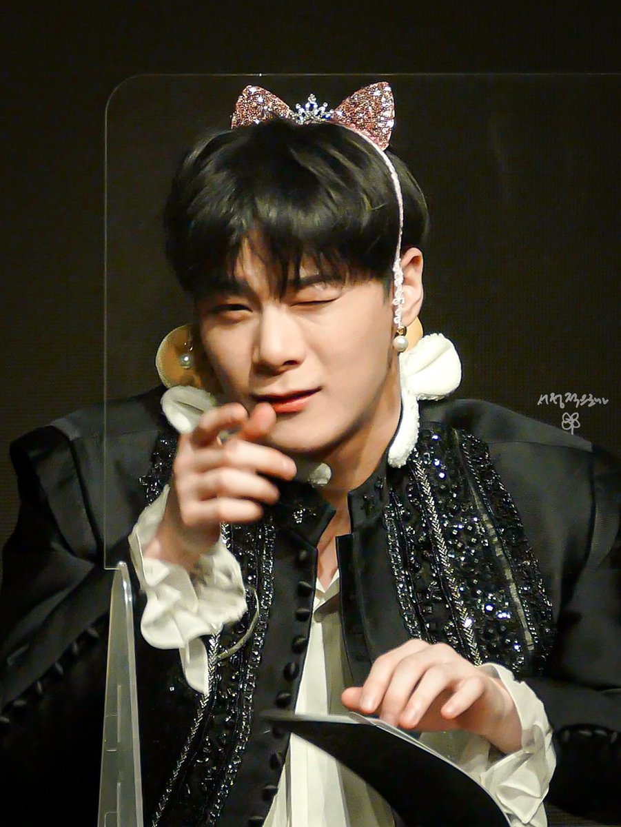 You're my one and only pride

#문빈 #아스트로 #MOONBIN #ASTRO
#ムンビン #文彬 #영원한_나의_예쁜달 🌙