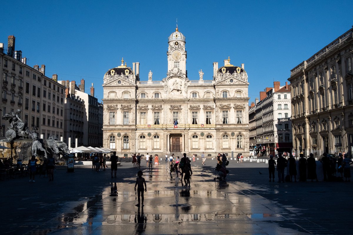 Lyon. Une vague de chaleur arrive, jusqu'à 40°C redoutés : ce qui vous attend jour par jour
l.actu.fr/3awq