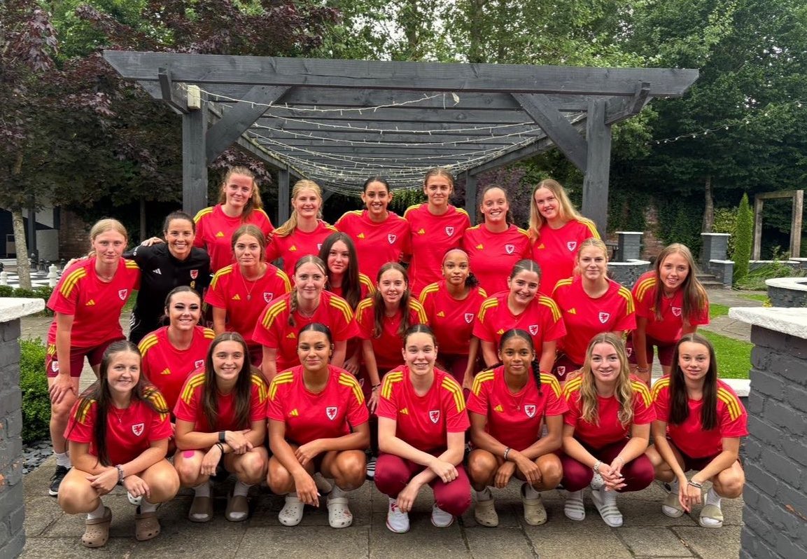 Jack (@jackshirley2) on Twitter photo First camp of the 2025-26 season done with <a href="/Cymru/">Wales π΄σ §σ ’σ ·σ ¬σ ³σ Ώ</a> WU19. Thank you to all players and staff for making it a great experience!
It was excellent to have Rhian Wilkinson on camp with us! The advice Rhian gave to the players was invaluableπ΄σ §σ ’σ ·σ ¬σ ³σ Ώ
<a href="/AnzenGk/">AnzenGK</a> π§€ First camp of the 2025-26 season done with <a href="/Cymru/">Wales π΄σ §σ ’σ ·σ ¬σ ³σ Ώ</a> WU19. Thank you to all players and staff for making it a great experience!
It was excellent to have Rhian Wilkinson on camp with us! The advice Rhian gave to the players was invaluableπ΄σ §σ ’σ ·σ ¬σ ³σ Ώ
<a href="/AnzenGk/">AnzenGK</a> π§€