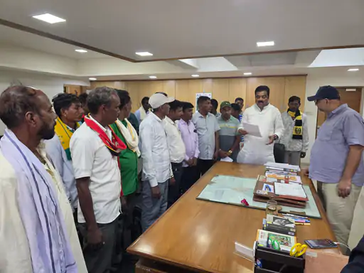 Rajasthan Farmers Accused of Encroaching on Gujarat Land; Ex-MLA Submits Petition