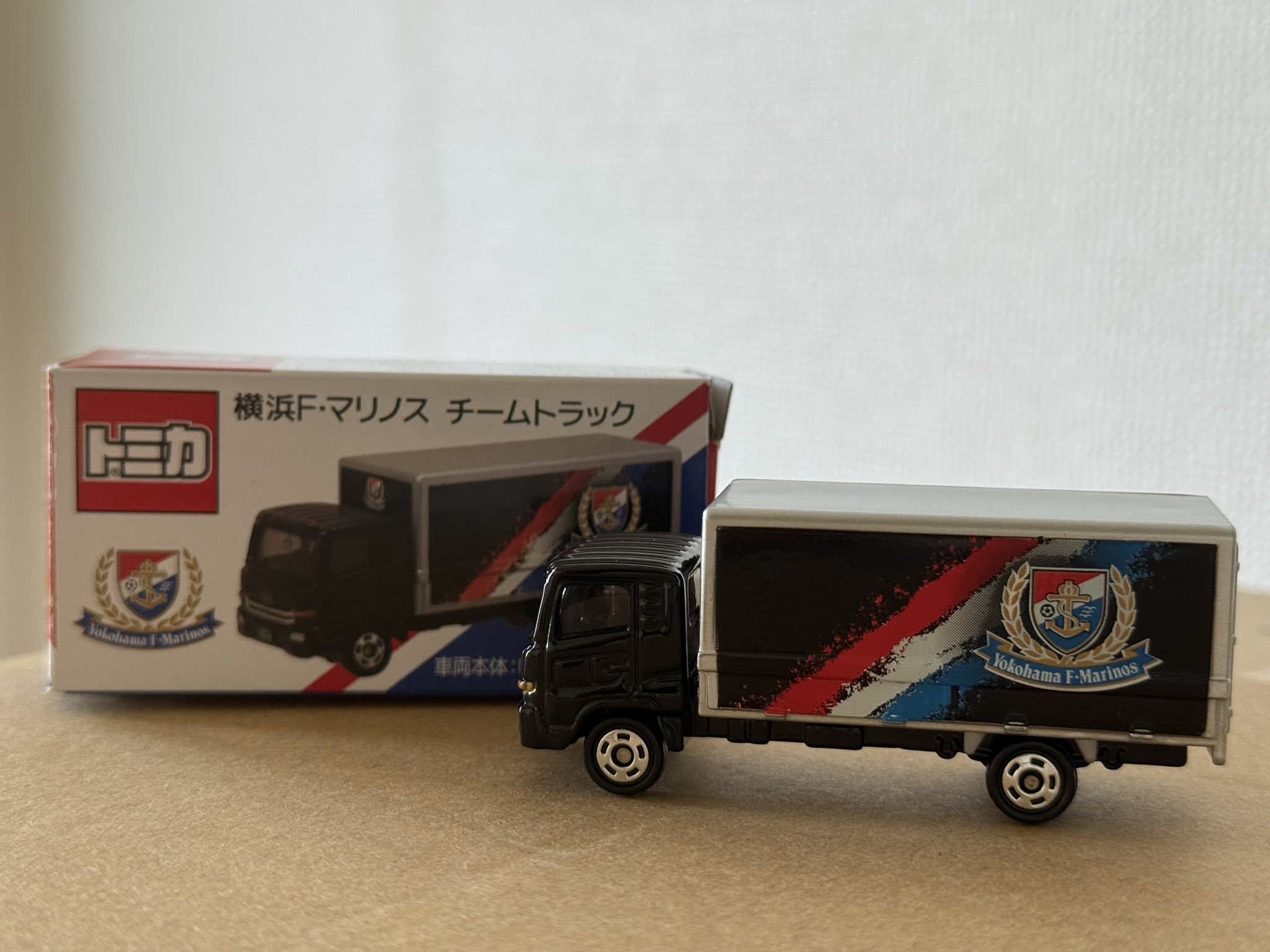 トミカ　横浜F-マリノス　チームバス&トラック 両方ともクオリティ凄すぎ！Jリーグ 特注トミカ 横浜F・マリノス