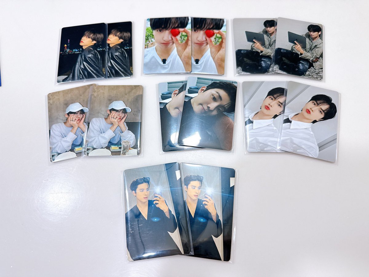 𝑻𝑯𝑬 𝑩𝑶𝒀𝒁 <𝑻𝑯𝑬 𝑩𝑳𝑨𝒁𝑬> 𝑰𝑵 𝑺𝑬𝑶𝑼𝑳

더보이즈 콘서트 <더블레이즈>에서 나눔합니다💕

❤️ 일시 : 08.09 
❤️ 장소 : 타래에 공지 

나눔 최종! 무인 나눔으로 진행될 수 있어서 인증은 따로 없지만 1개씩 가져가 주세요! ◡̈