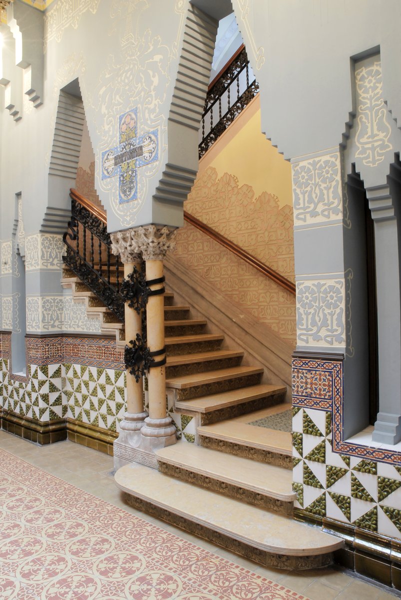 Recorre els edificis modernistes de Mataró ✨
🎨 Destaquen obres com la Casa Coll i Regàs, que et faran viatjar al passat amb només una mirada.
Una ruta ideal per als amants de l'arquitectura! 👏🏼
🗺️ visitmataro.cat/ca/descobreix/…
#VisitMataró