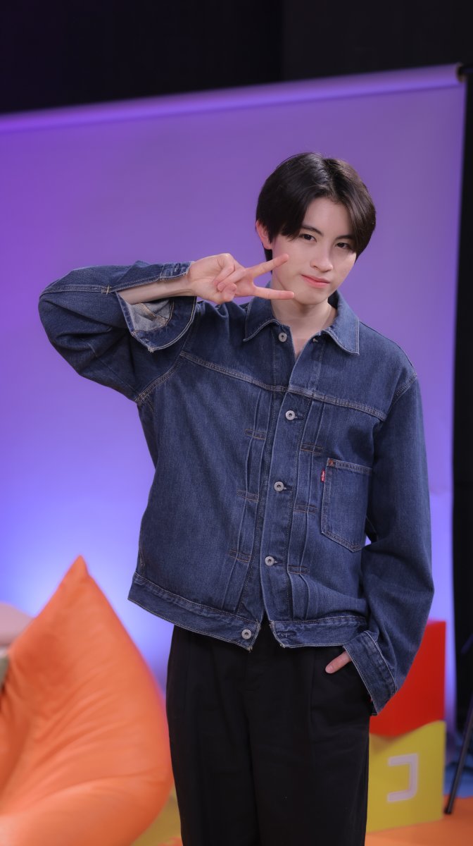 เด็กคนนั้น                              โตมาเป็น..."เอเอ"
#โตมาเป็นXBUS