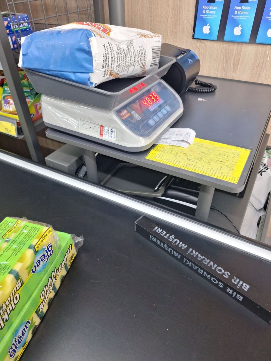 Bir sosyal medya kullanıcısı:

''3 kez 3 farklı 5 kg unu, mağazanızın tartısında tarttık ve sonuç olarak 5 kg olarak sattığınız efsane unlarınızın aslında 5 kg değil, 4,83 kg, 4,69 kg ve 4,9 kg olduğunu gördük. Bunu kendi yetkilileriniz nezdinde de deneyebilirsiniz. Vatandaşa